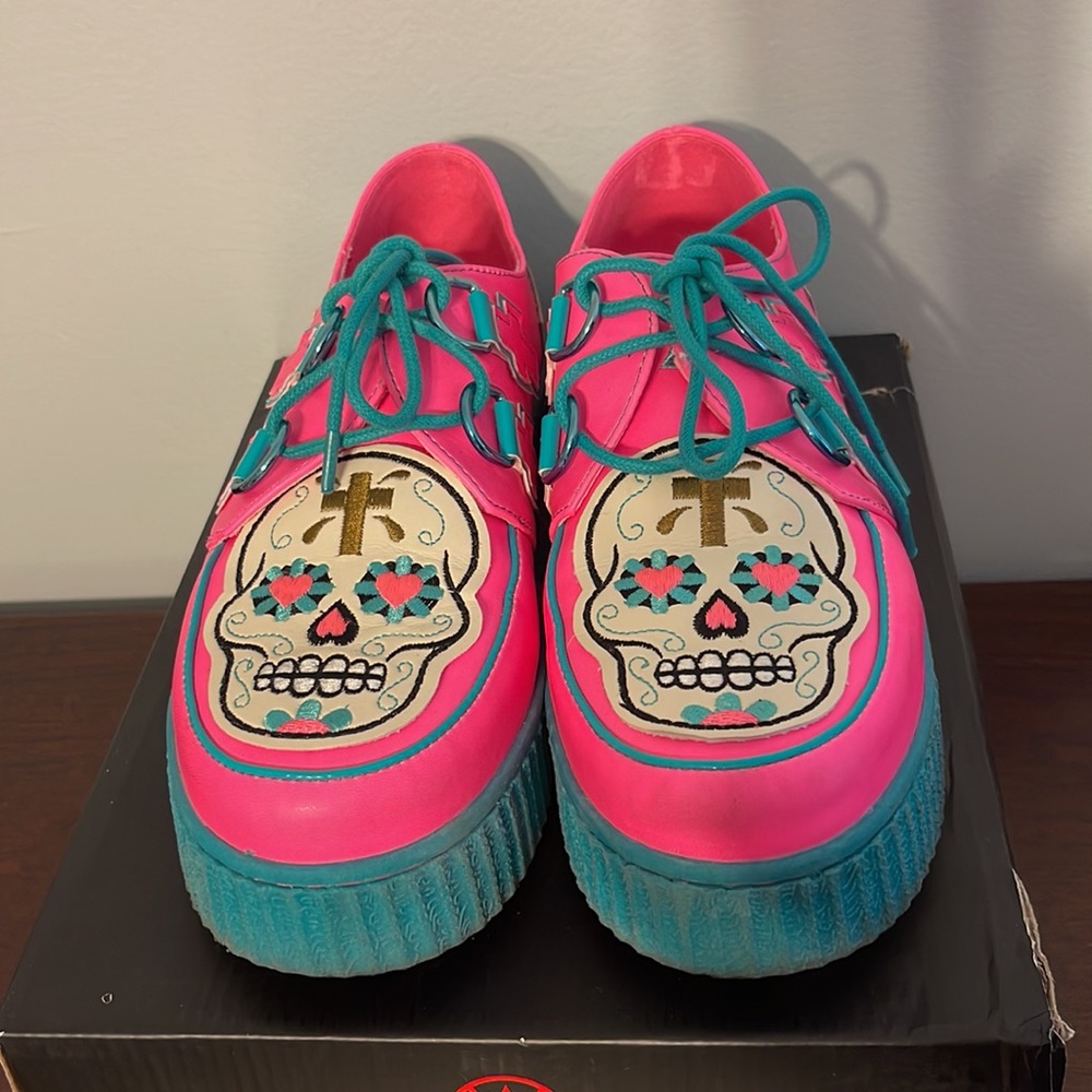 Strangecvlt krypt muerte pink